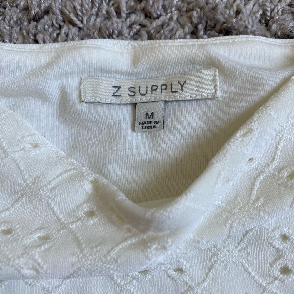COPY - Z Supply Eyelet Puff sleeved crop top M - Picture 2 of 3